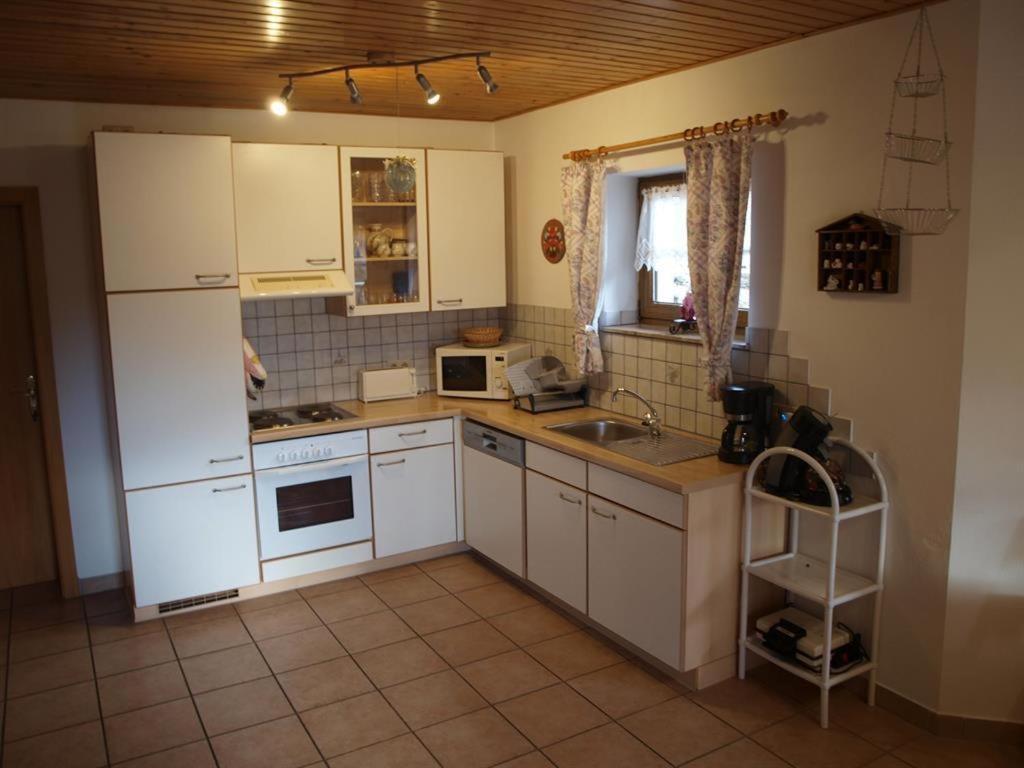 Haus Schober Apartment วินดิชการ์สเทิน ภายนอก รูปภาพ